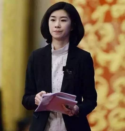 翻译“女神”张璐:哪怕再多给我一秒…